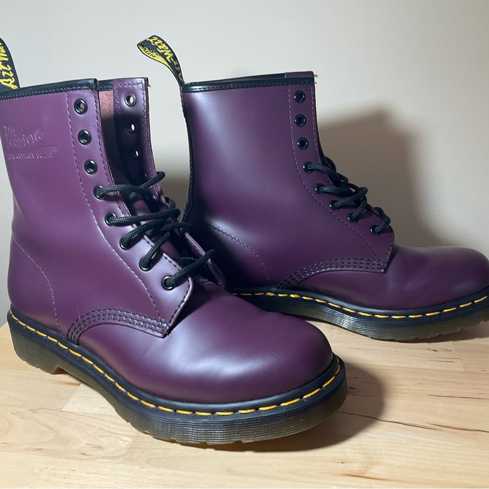 Dr. Marten’s 1460 Smooth Leather Lace Up Boots US9 EU41 UK7